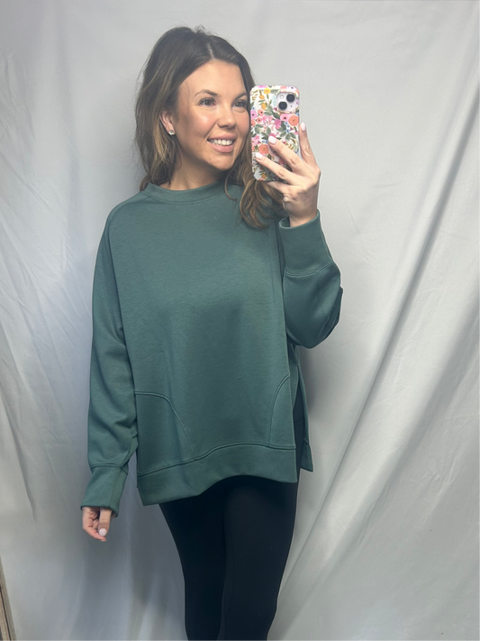 Curvy Green Slide Slit Pullover